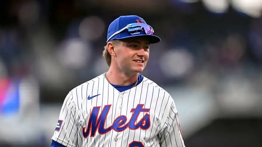 Mets Acquire J.J. Putz in 12-Player Trade, Promote A.J. Ewing