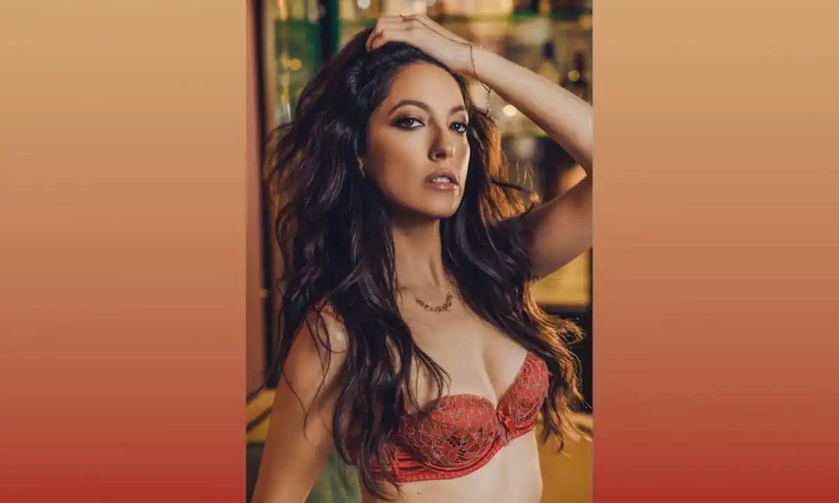 Jenna Haze Stars in The Pretty Reckless' "When I Wake Up" Video