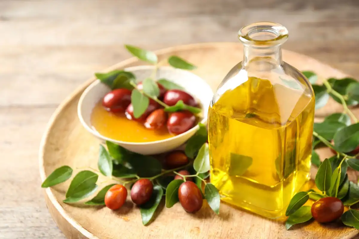 Kim Airs Debunks Glycerin-Yeast Infection Myth in Lubricants