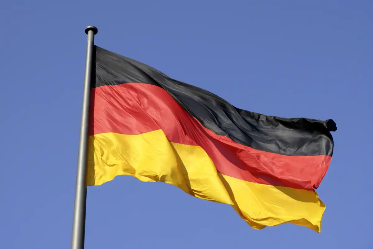 Femmez Launches in Germany: New Adult Marketplace for Creators