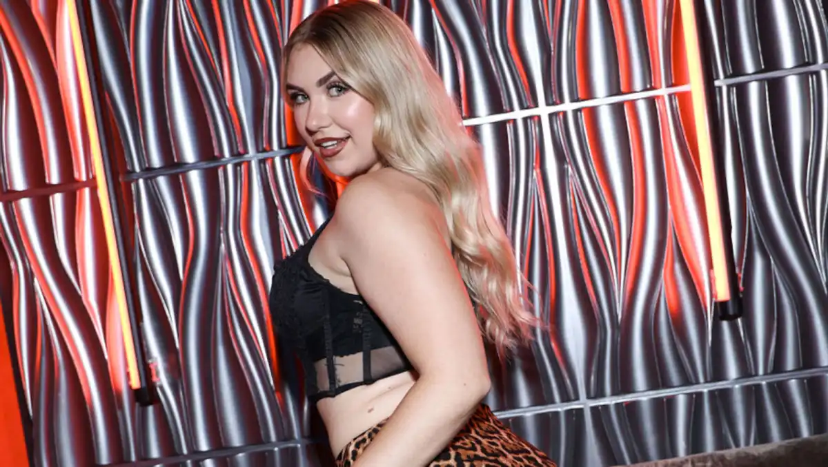 Maisey Monroe: AVN Magazine Feature, Career, and 2026 Plans
