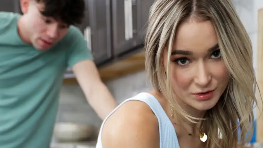 Thea Summers Stars in BrattySis Scene "Stepsis Is Fucking The Next Person At The Door"