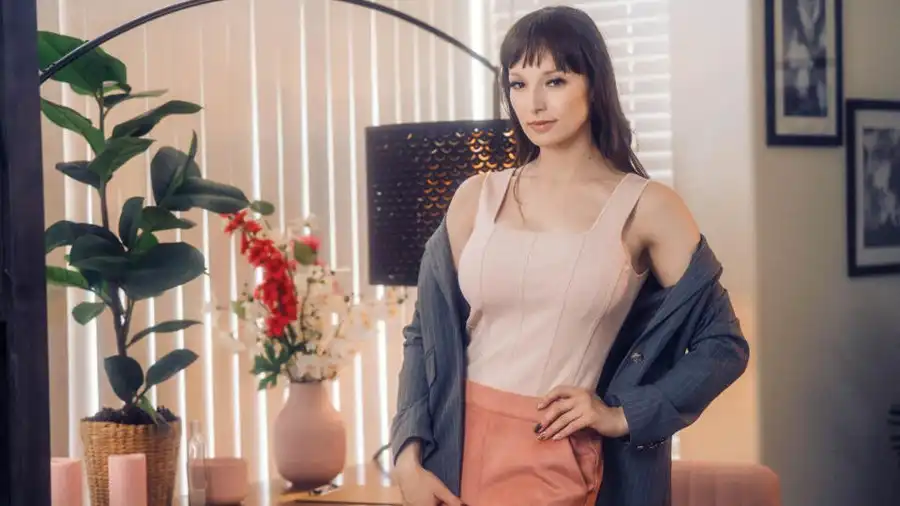 Lexi Luna on Self-Love: From Teacher to Adult Film Star