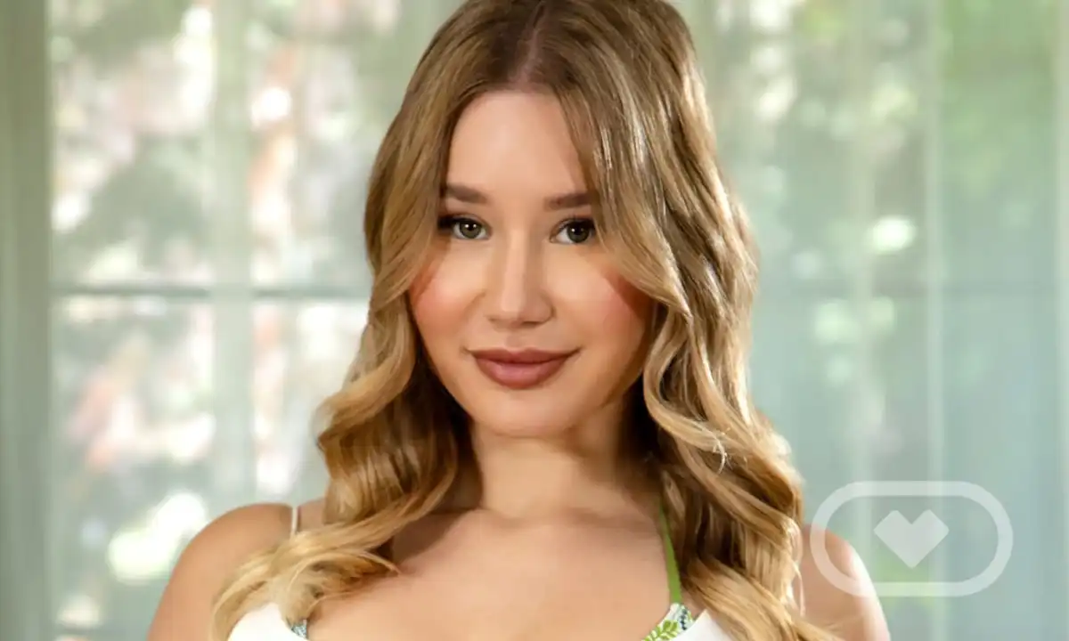Amalia Davis & Cindy Shine in Virtual Real Passion's "Plan B" VR Scene