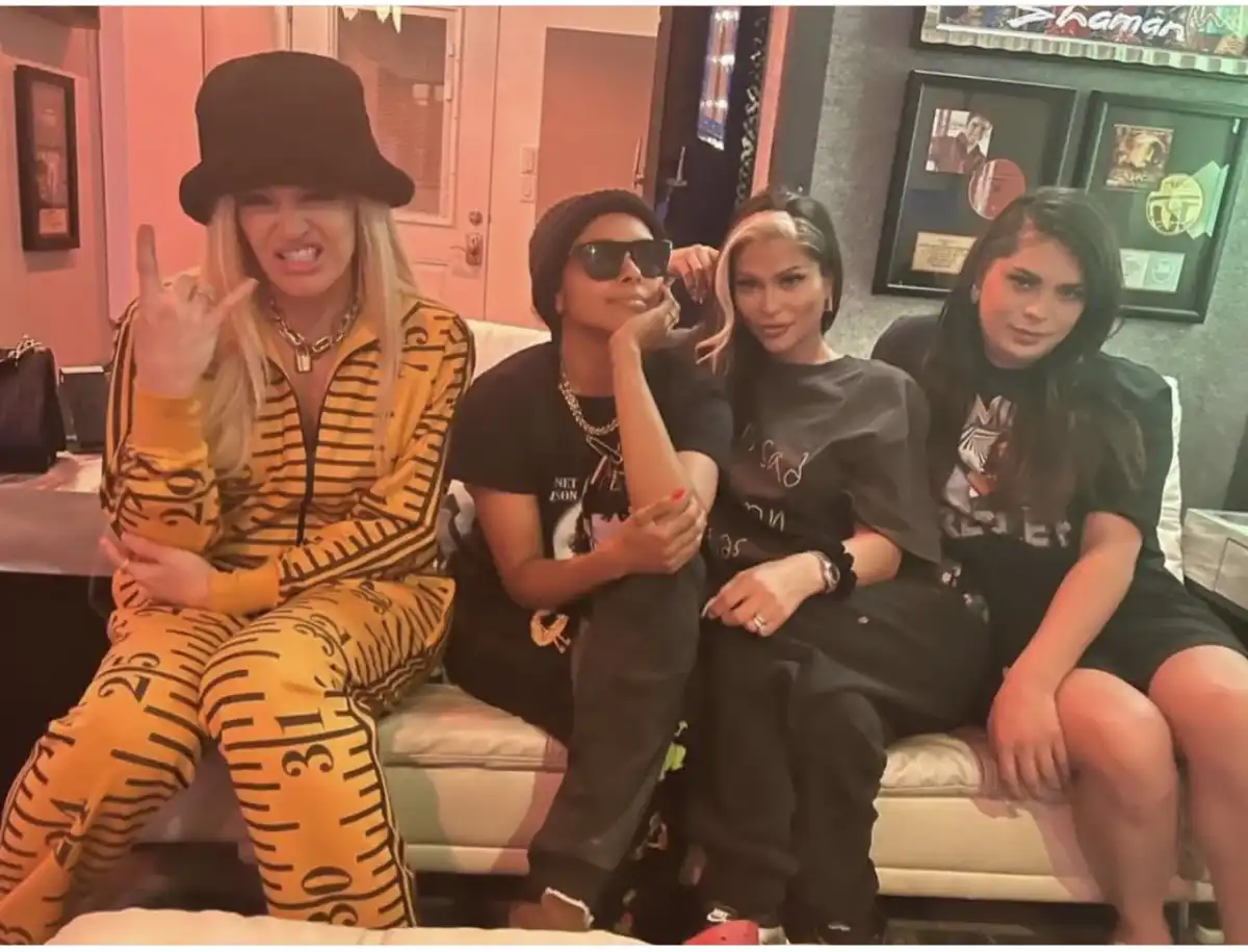 Domino Presley Reunites with Alissah for RuPaul's DragCon Performance