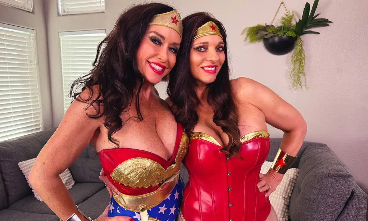 Mindi Mink's New Lesbian Domination Cosplay Clip with Christina Carter