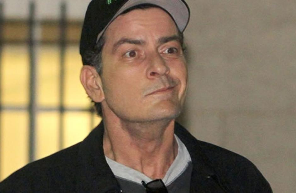 EXCLUSIVE: Charlie Sheen Trannies, Drugs, HIV, Contracts and AntiHIV pills, Bribes, Stolen Watch, The true stories